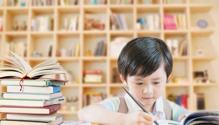 凿壁借光还是凿壁偷光 凿壁借光还是凿壁偷光正确 