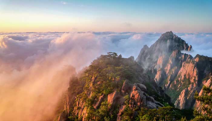 黄山奇石课后三幅图各写一段话 黄山奇石课后三幅图各写一段话天狗望月