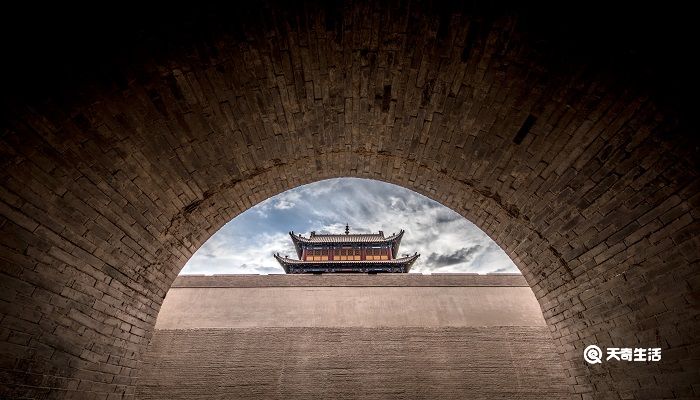 紫禁城是由谁建成的 谁开始建造紫禁城