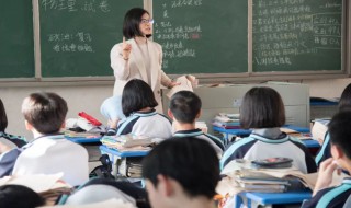 双城记读后感（双城记读后感1500字左右）