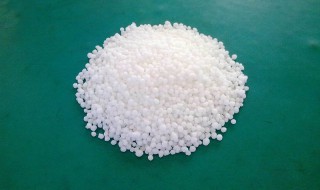 硝酸铵的用途（硝酸铵的用途和性质）