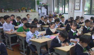 舟过安仁古诗的意思 舟过安仁古诗的意思翻译