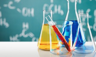 化学元素周期表背诵口诀（初中化学元素周期表背诵口诀）