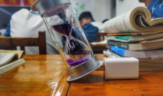 海底两万里第10章概括（海底两万里第10章概括100字左右）