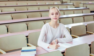 嘲笑近义词（嘲笑近义词是什么 标准答案）