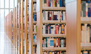 诸葛亮草船借箭概括 诸葛亮草船借箭概括20字