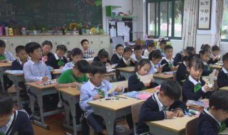 送孩子上幼儿园注意什么（怎么送小孩上幼儿园）