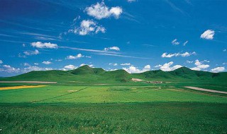 形容草原的词语 形容草原的词语4个字
