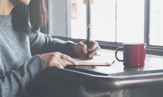 形容美丽的词语（形容美丽的词语四字词语有哪些）