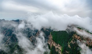 有关山的美句（有关山的美句有哪些）