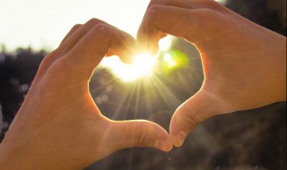 赞美晨曦阳光的唯美句子 赞美晨曦阳光的唯美句子图片