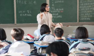 表达一家人幸福的古诗（表达一家人幸福的古诗八个字）