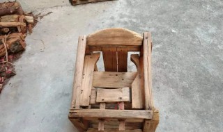 老古董比喻什么样的人 老古董比喻什么样的人歌词