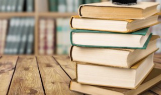 无足轻重的意思（无足轻重的意思是无关紧要不值得重视）