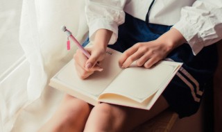 小鸟依人的意思（小鸟依人的意思和造句）