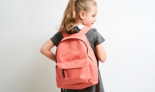 惊慌失措的反义词（惊慌失措的近义词）