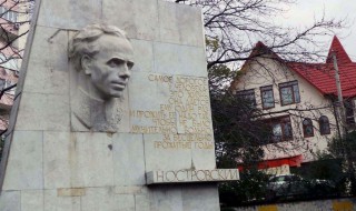 奥斯特洛夫斯基的简介 奥斯特洛夫斯基的简介50字以内