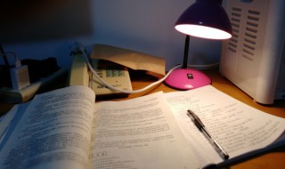 国富论作者简介（国富论作者是哪国人）