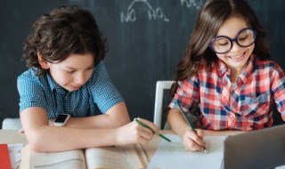 伟大的悲剧作者简介（伟大的悲剧作者简介视频）