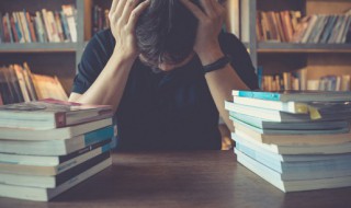 风雪山神庙概括100字（风雪山神庙概括100字以内）