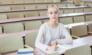 裕怎么组词（裕怎么组词语和拼音）