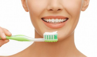 口腔溃疡怎么读（口腔溃疡怎么读白话）