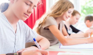 翠字怎么组词（翠字怎么组词是什么）