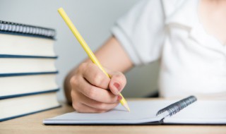 背字怎么组词（背字怎么组词多音字）