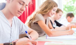 定义的使命是抽象概括 定义的使命是抽象概括出