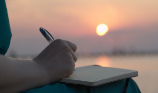 占水的占组词（占水的占组词占）