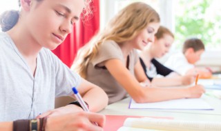 记忆中的年味优秀作文 记忆中的年味作文600字