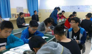 双木非林田下有心是什么意思（双木非林田下有心是什么意思类似的）