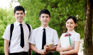 高中生优秀自我介绍 高中生优秀自我介绍1000字