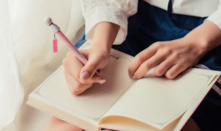 深秋的深是什么意思（篱落疏疏一径深的意思）