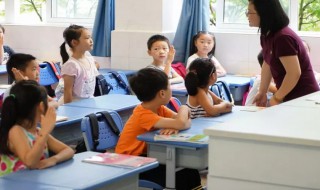 把秋思改写成一个小故事300字（把秋思改写成一个小故事300字作文）