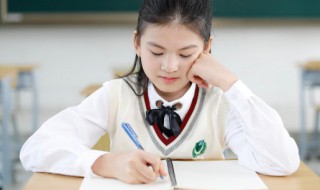 春天像个害羞的小姑娘仿写句子 春天像个害羞的小姑娘仿写句子秋天
