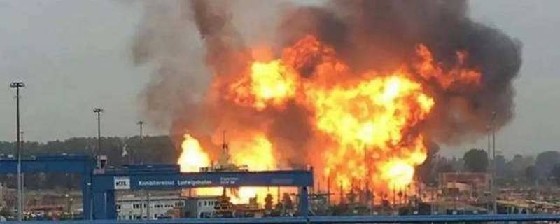 扑救可燃气体火灾应用什么灭火器 扑救可燃气体火灾应用什么灭火器灭火,为什么