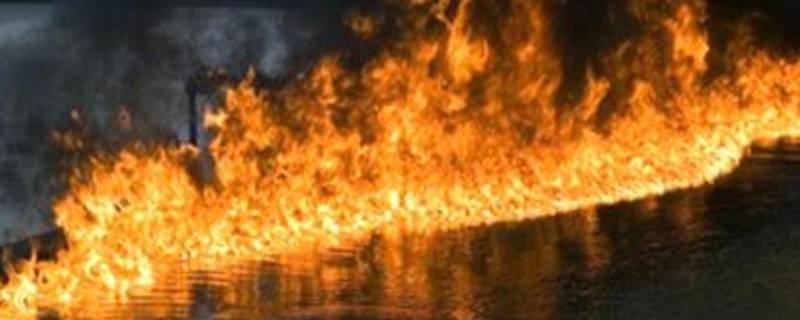 扑灭可燃气体火灾应使用哪种方式灭火