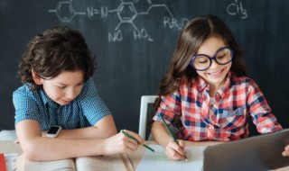 sigh是什么意思 sighing是什么意思