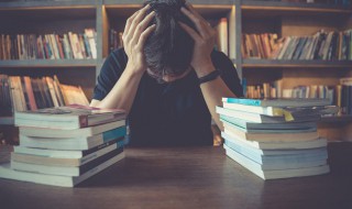 摔垮是什么意思（摔垮是什么意思网络用语）