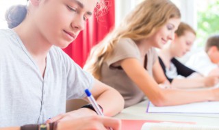 伯可以组什么词 伯可以组什么词语