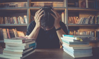 怔可以组什么词 怔可以组什么词语和拼音