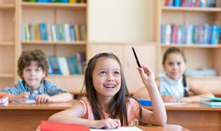 瞪可以组什么词（呻可以组什么词）