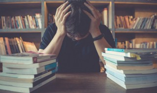 伟大的伟可以组什么词（伟大的伟可以组什么词儿）