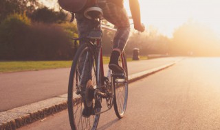 春生夏明朗是什么意思 夏明朗生日