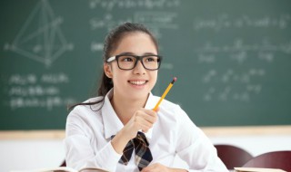 一家人的英语怎么写（一家人的英语怎么写单词）