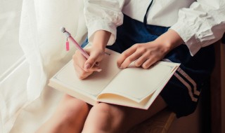 以感动为话题的初中作文（以感动为话题作文600字左右初中）