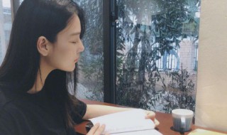 初唐四杰指的是哪四位诗人（初唐四杰指的是哪四位诗人拼音）