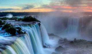 描写瀑布的优美句子（描写瀑布的优美句子二年级）