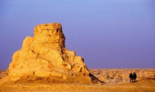 不破楼兰终不还上一句（不破楼兰终不还上一句南望王师又一年上一句）